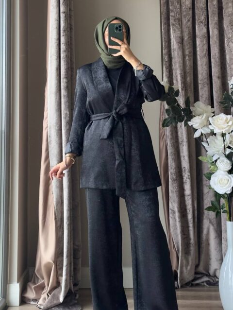 JAKARLI SATEN BLAZER TAKIM